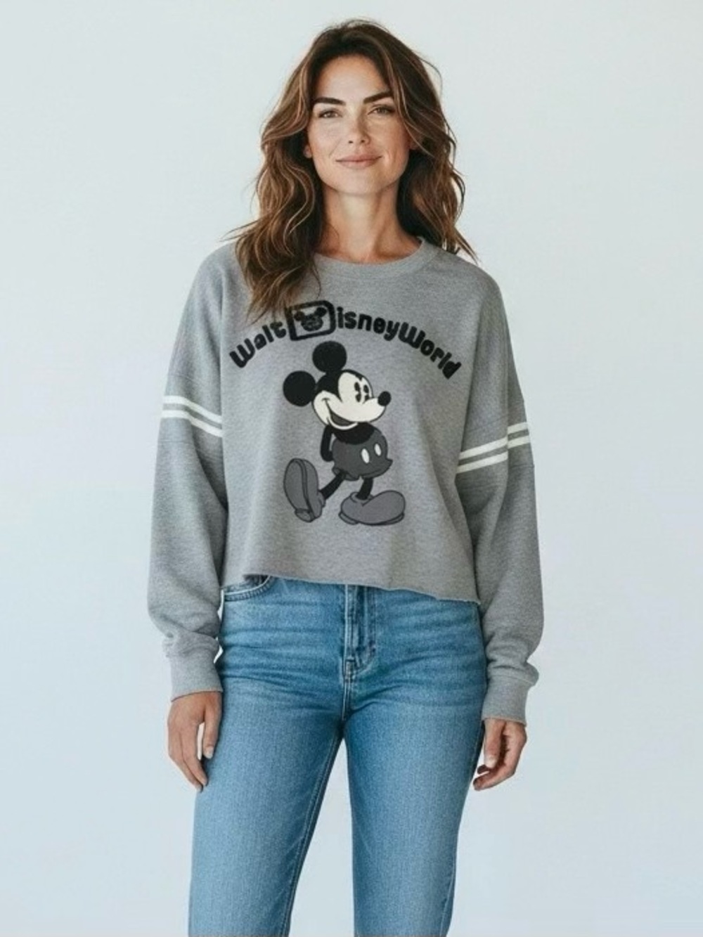 Walt Disney World Mickey cropped crewneck sweatshirt